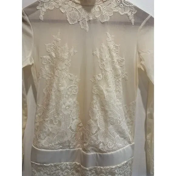 We Are HAH Take HAH Bow Reversible Bodysuit Creme Shear Lace Plunge NWT size M - Picture 6 of 15